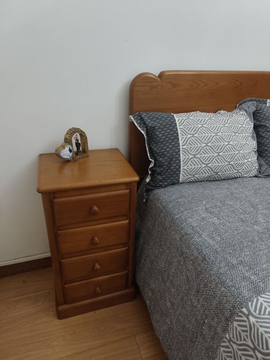 Quarto completo com colchão