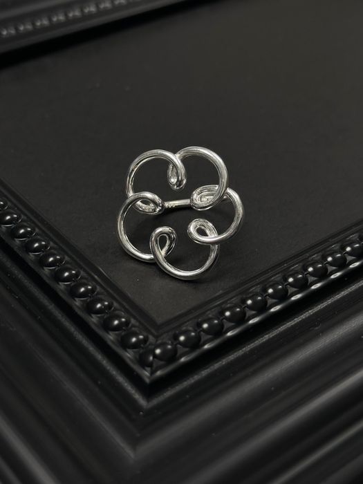 Срібна каблучка Minimalist Квітка