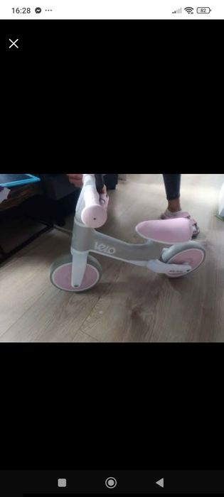 Rowerek biegowy dla dziewczynki