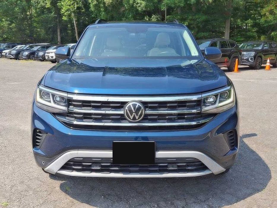 Volkswagen Atlas      2022