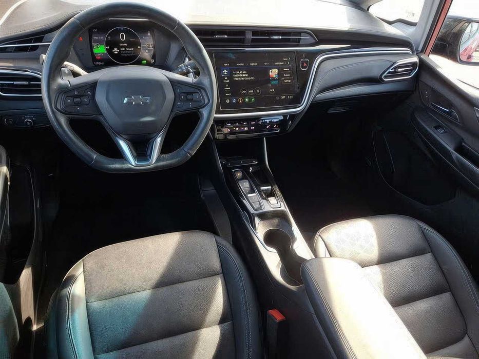 Chevrolet Bolt EV 2LT      2023