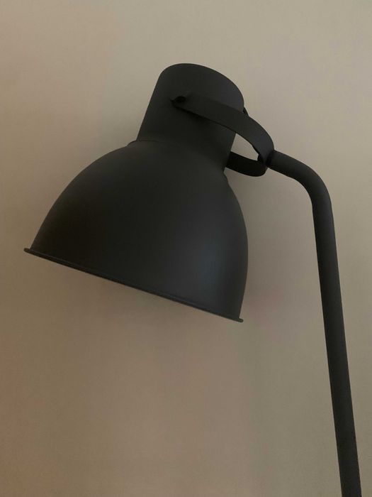 Candeeiro de pé IKEA