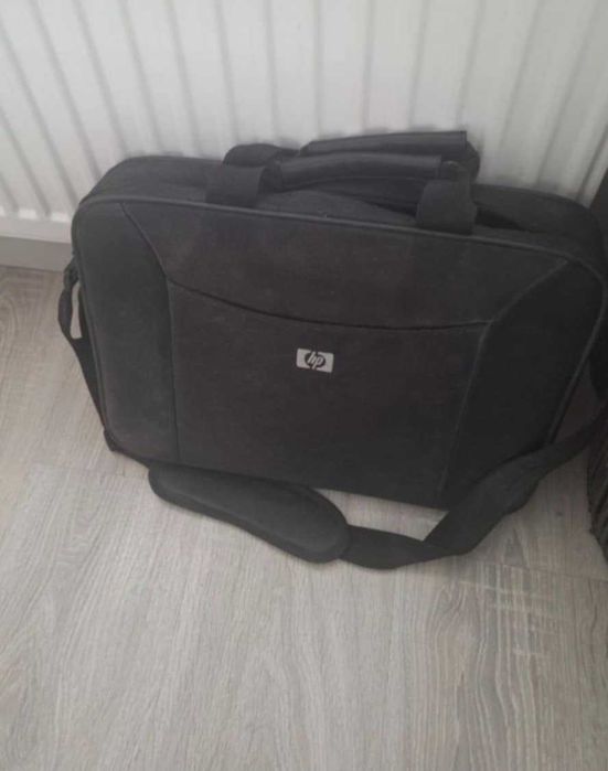 Używany laptop marki Asus