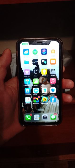 Продам iPhone 11 128GB Neverlock