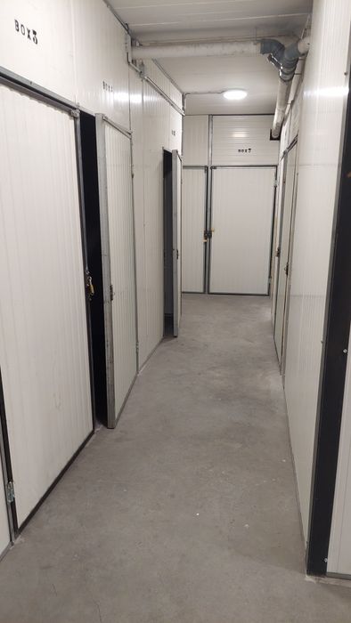 Arrenda-se box 8m2 Setubal