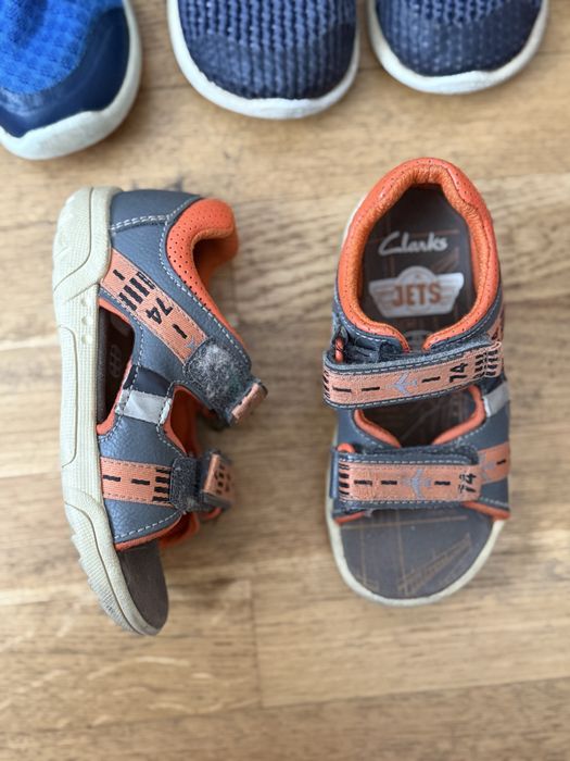 Взуття для хлопчика Clarks та Nike 25 розмір