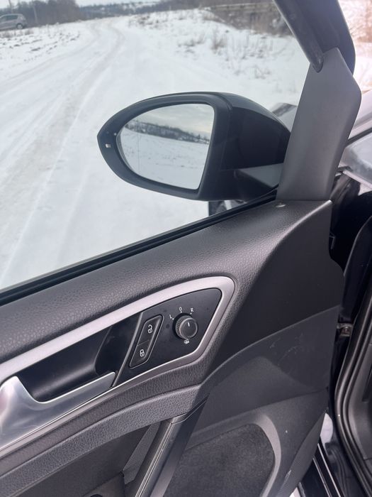 В продажу Volkswagen Colf 7