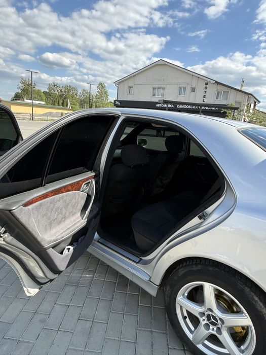 Продам мерседес w210