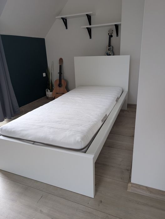 Łóżko IKEA Malm  90/200
