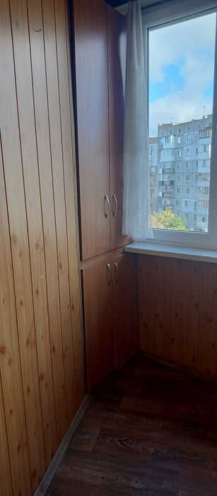 Продається трьох кімнатна квартира в центрі міста