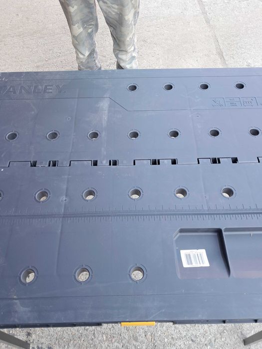 Stol Stanleya monterski