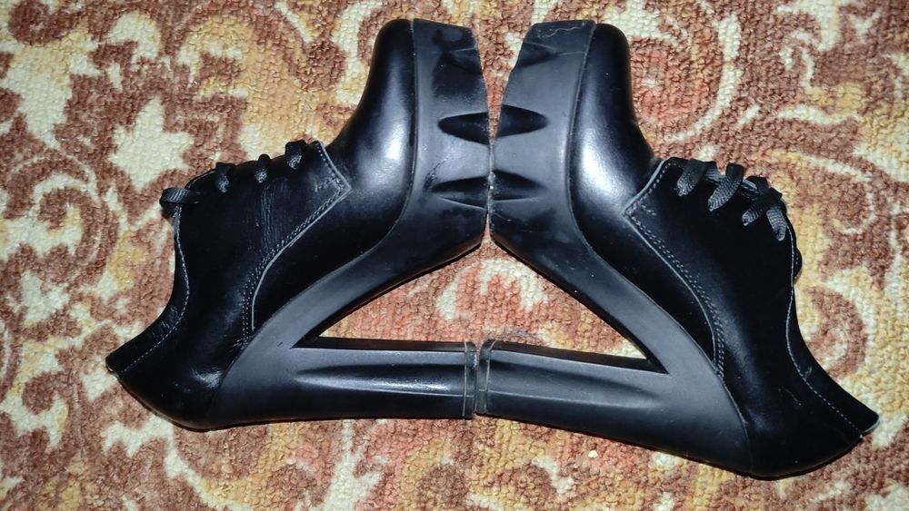 Туфлі жіночі кожані