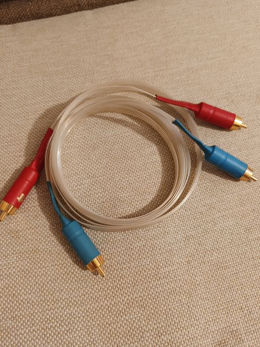 Nordost quattro fil 0.6x2 xlr, baldur 2х0.6 rca, solar wind 2х1.5 rca