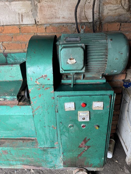 Пресс для брикетів  шнековий прес  до 200 кг/час