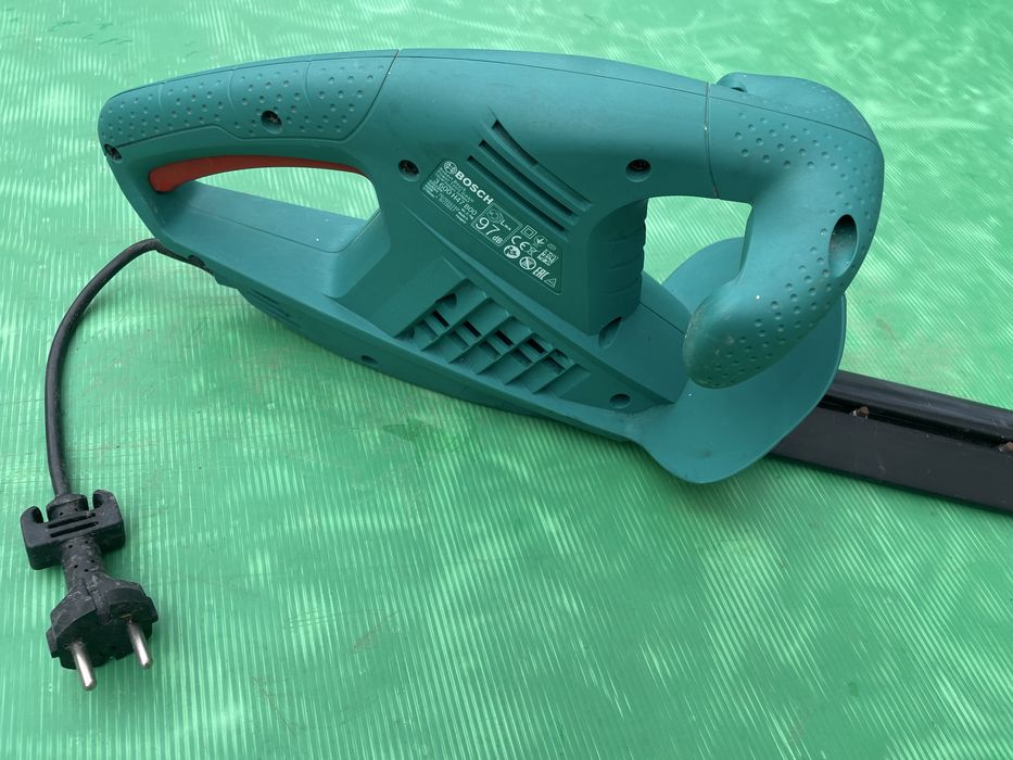 Corta-sebes elétrico Bosch