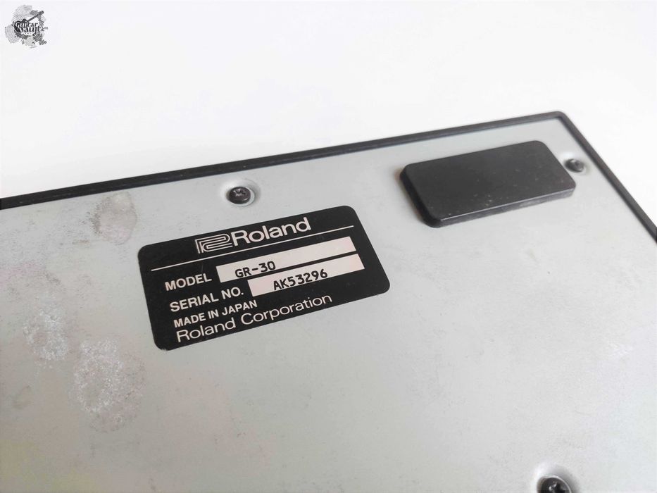 Roland GR30 Guitar Synthesizer миди синтезатор для гітари