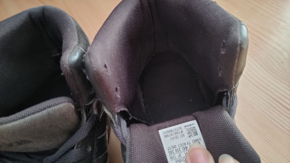 Czarne buty adidas r.40