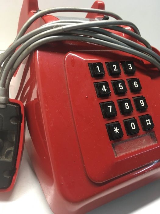 Telefone Antigo Vermelho