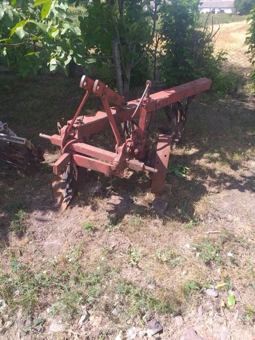 Продам плуг 3 ПЛН