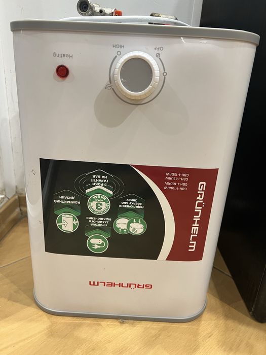 Продам водонагревательный бак