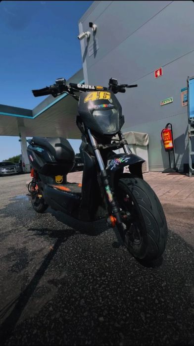 Scooter Elétrica Alterada