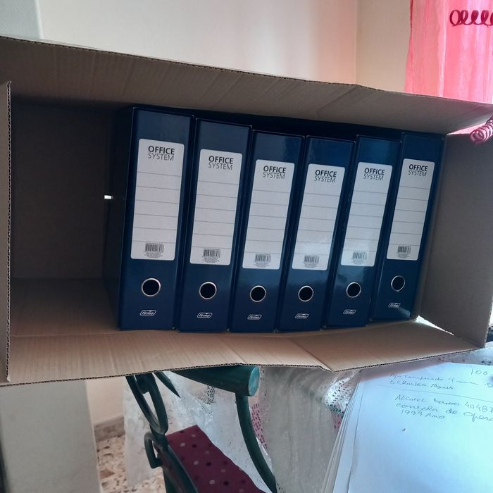 Pastas arquivadores  com caixa