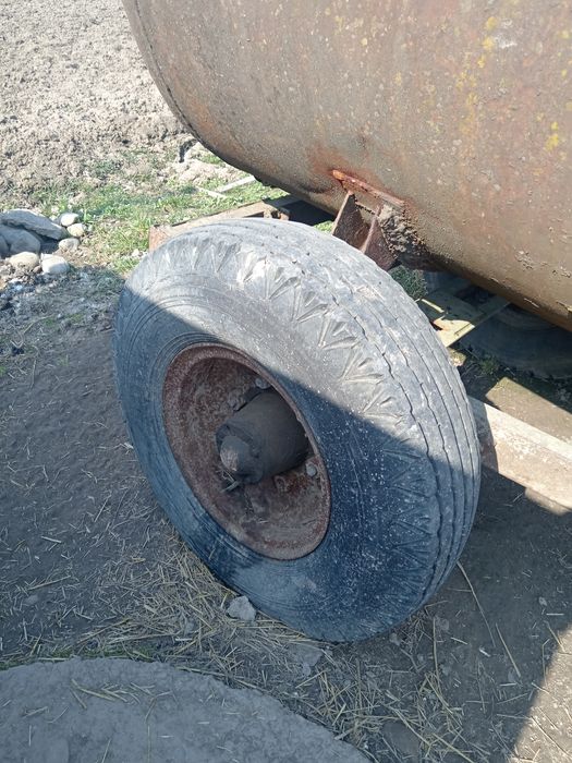 Продам бочку на колесах. Причеп.