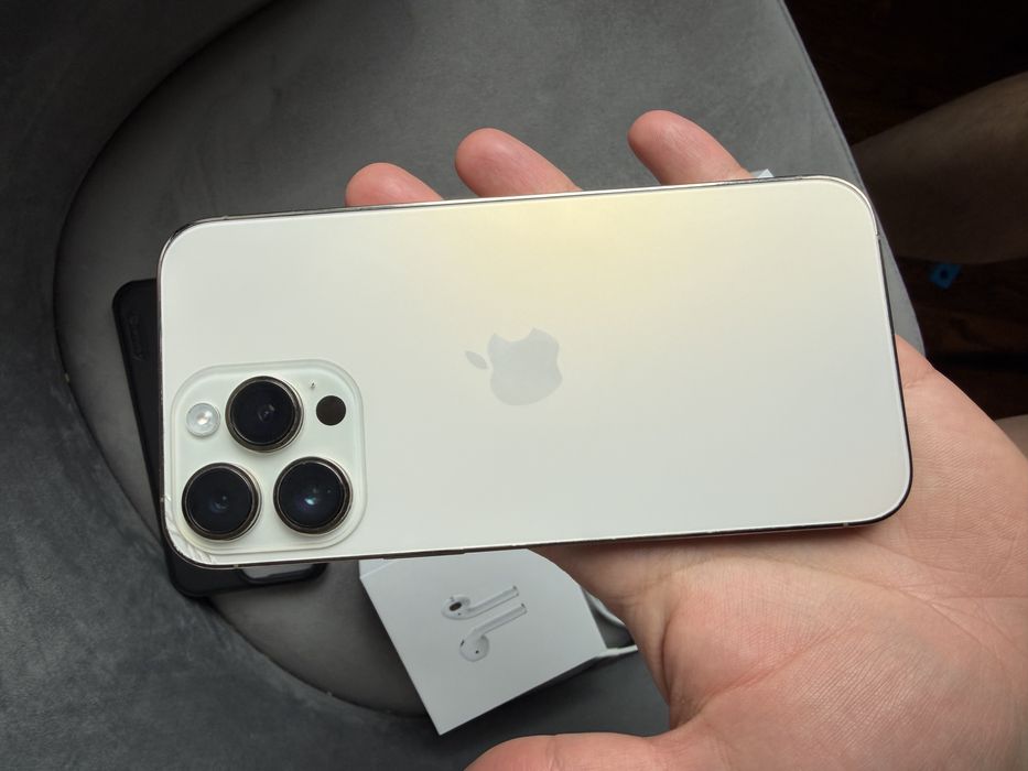 Iphone 14 pro  max 256 gb +airpods 2