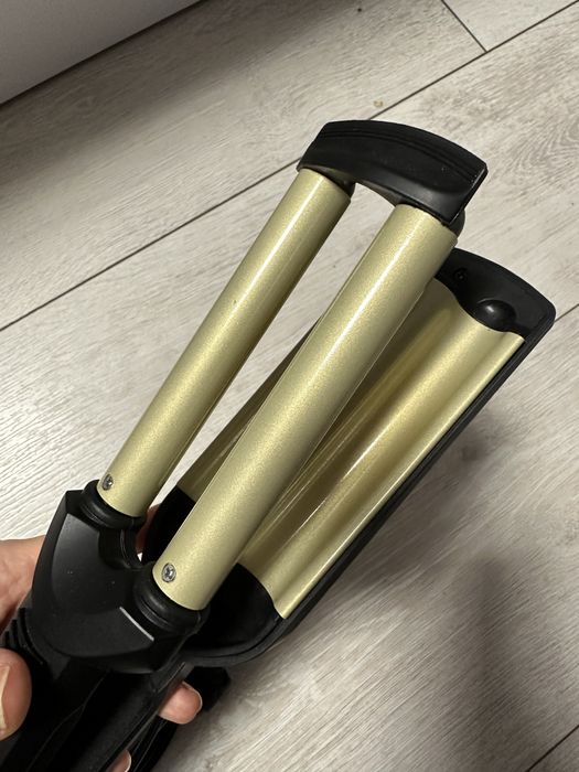 Плойка потрійна