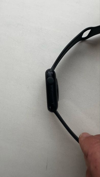 Продам Apple Watch SE2 midnigth 44mm