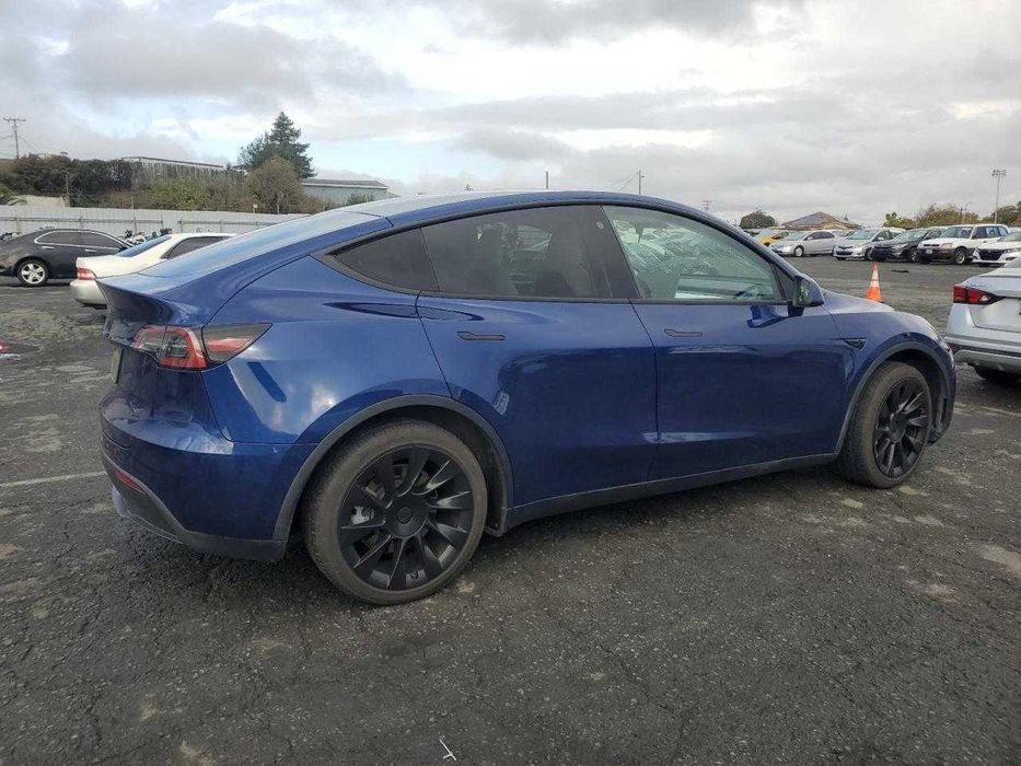 2023 Tesla Model Y Long Range Dual Motor