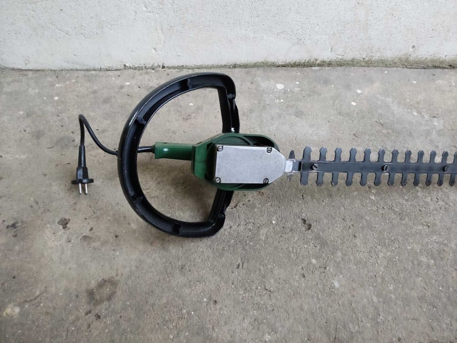 Nożyce elektryczne do żywopłotu Bosch P80L