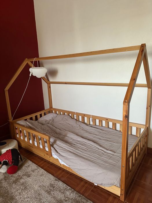 Cama Montessouri com colchão