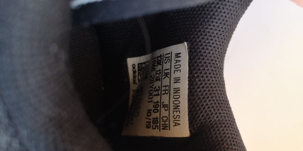 Кросівки Adidas 31 розмір, устілка 20 см