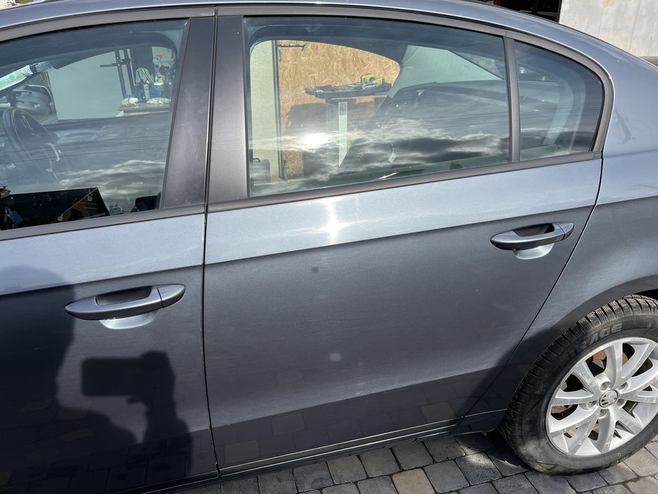 LK7X Задня ліва дверка задні ліві двері VW Passat B7 Європа седан