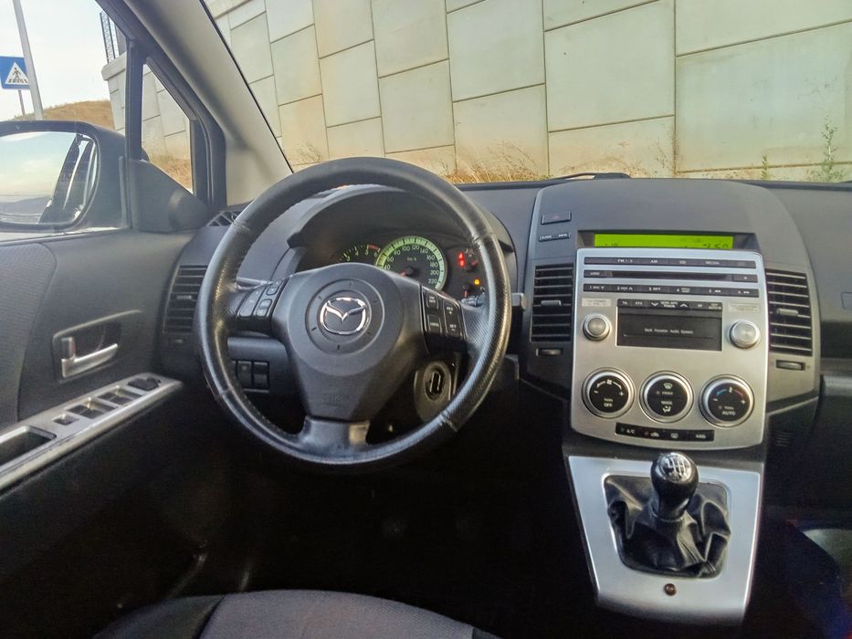 Mazda 5 — fotografia 5
