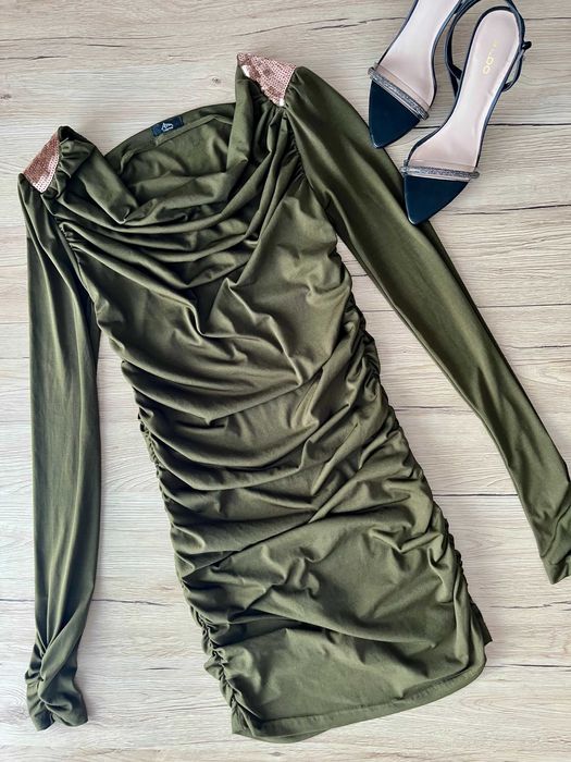 Sukienka khaki długi rękaw cekiny elegancka casualowa Butik XS/34