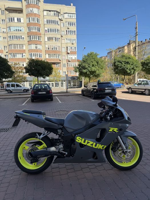 Suzuki GSX - R600