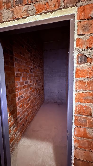 Оренда комори 4 м² у ЖК «Велика Британія» (вул. Шевченка, 27, Львів)