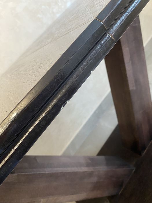 Стіл на кухню або вітальню