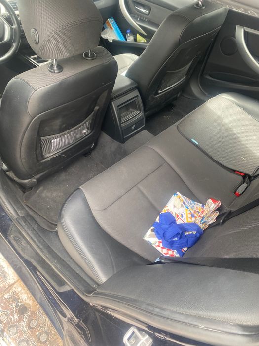 Vendo bmw 320d batida
