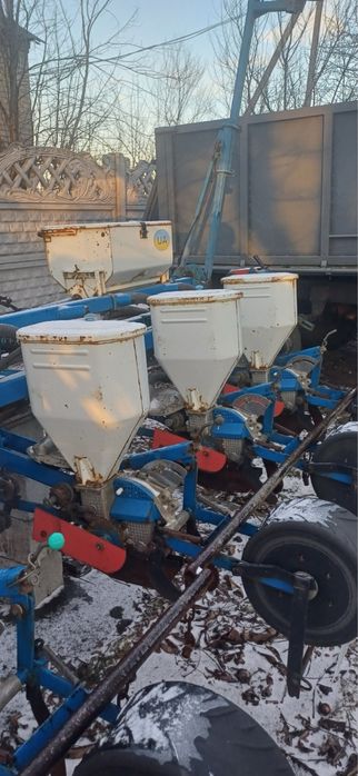 Сівалка Соняшникова