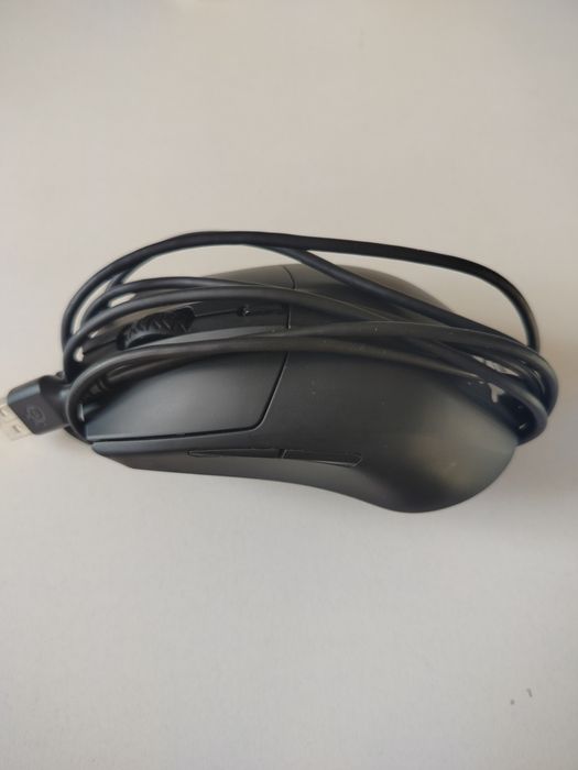 Czarna myszka steelseries