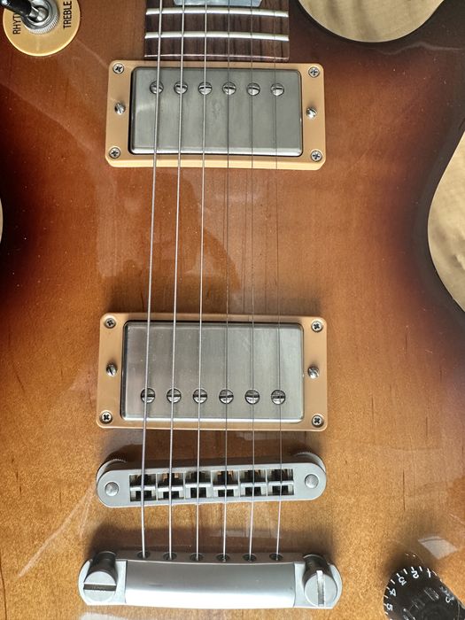 Gibson Studio 2017 rok