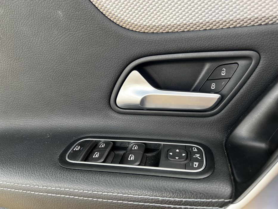 Mercedes Cla 200 nacional sempre assistido na marca