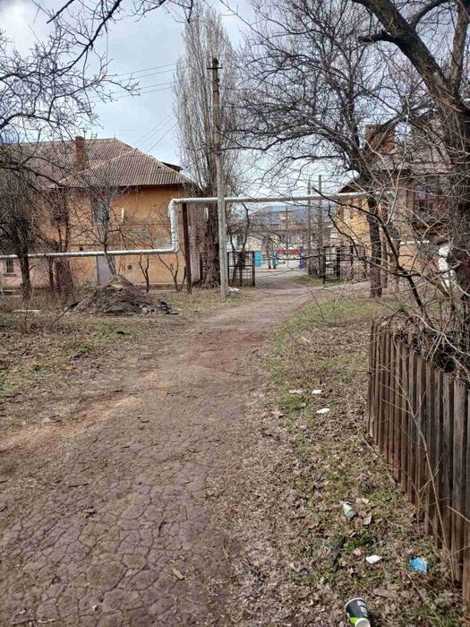 Продам гараж или аренда на Артёме.