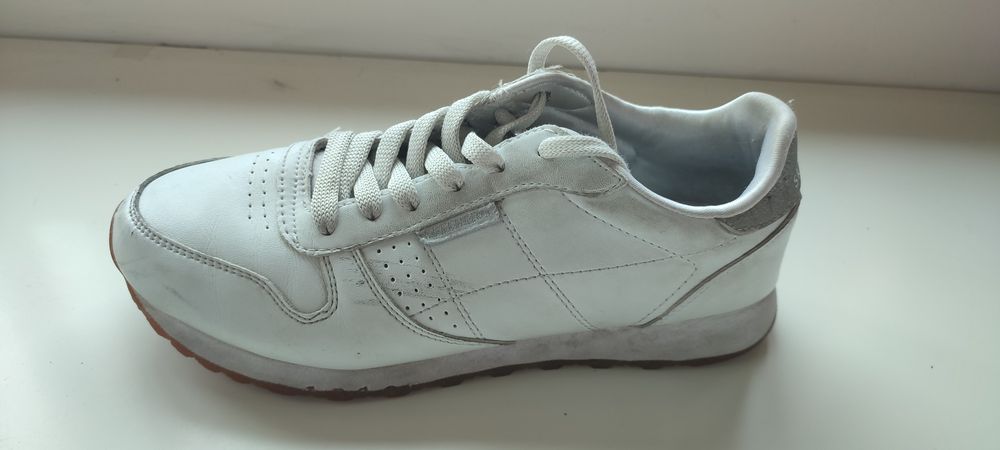 Ténis Skechers branco