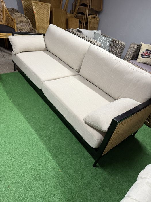 Drewniana kanapa taras balkon ogród zimowy