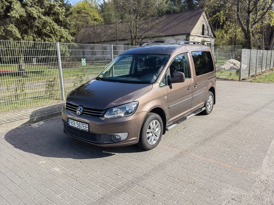 VW Caddy 1,6 TDI klima, 5 osób