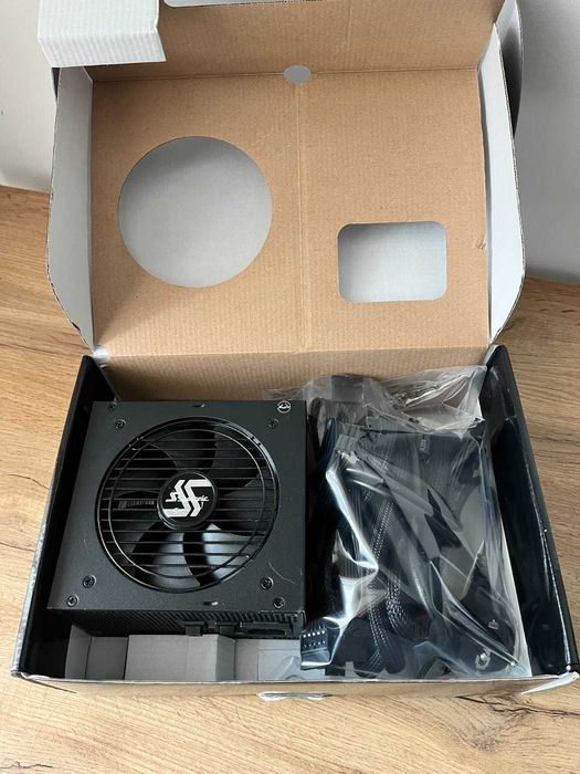 Блок живлення Seasonic Focus GX-650 650W (SSR-650FX)